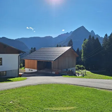 Haus Unterdieterer Lejlighed